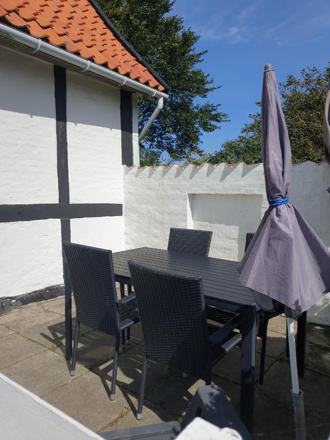 Violen Apartment Akirkeby Exterior photo